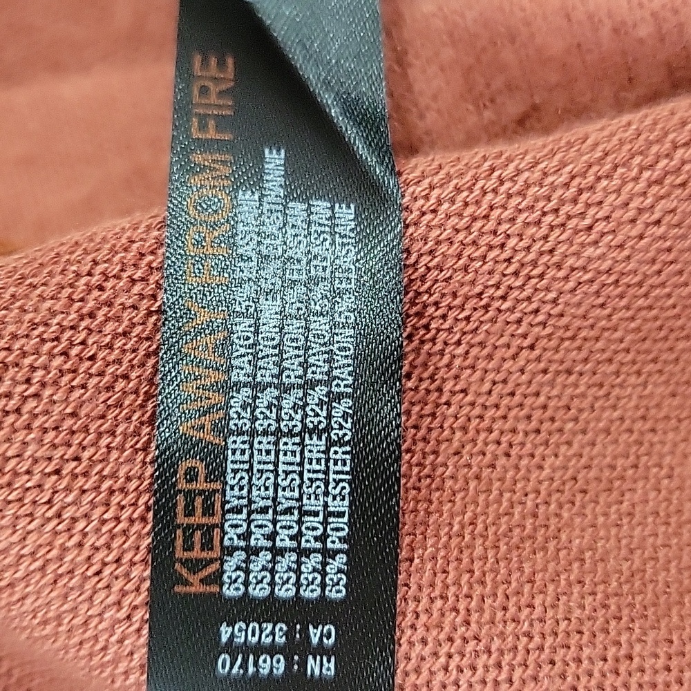 Out from under oversized cardigan L NWOT - Picture 3 of 4
